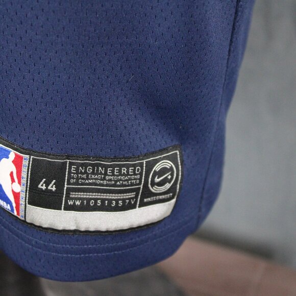 Minnesota Timberwolves Jersey - D'Angelo Russell #0 - Men's Medium - Picture 9 of 10